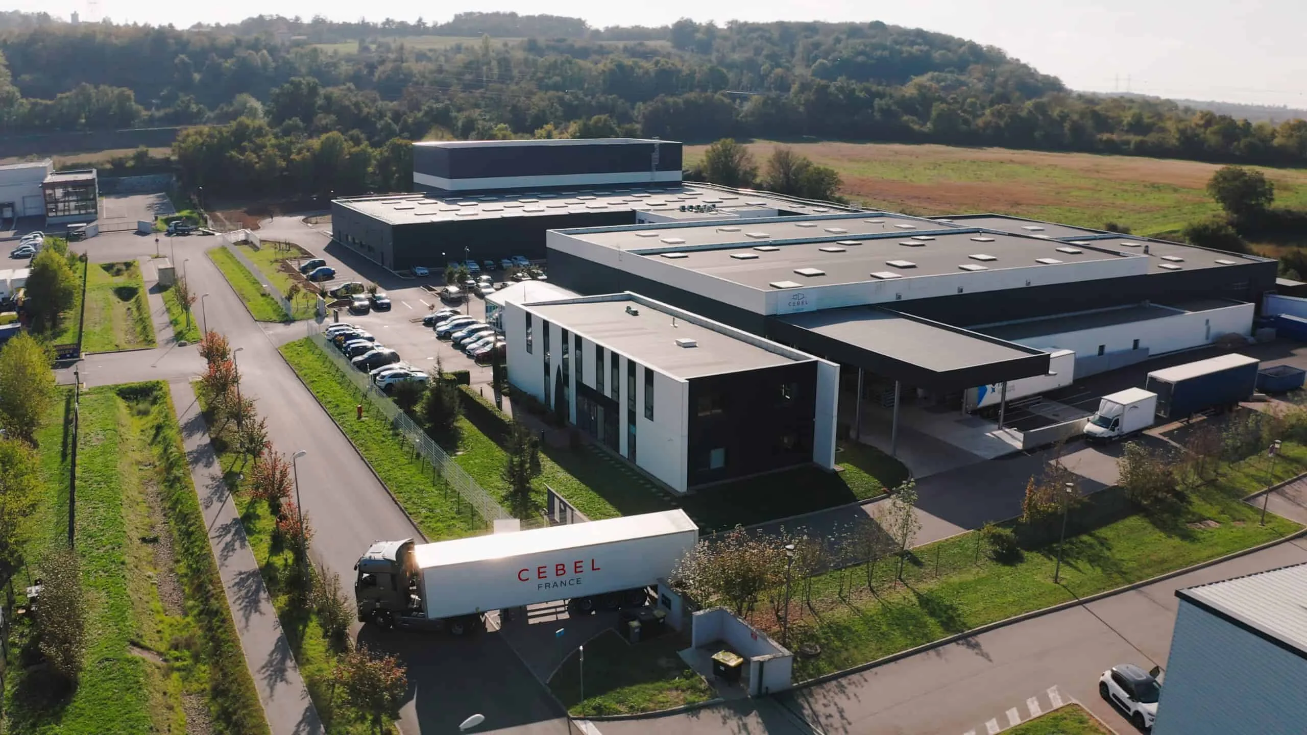 Tournage film d'entreprise corporate par Pioucube agence vidéo Lyon