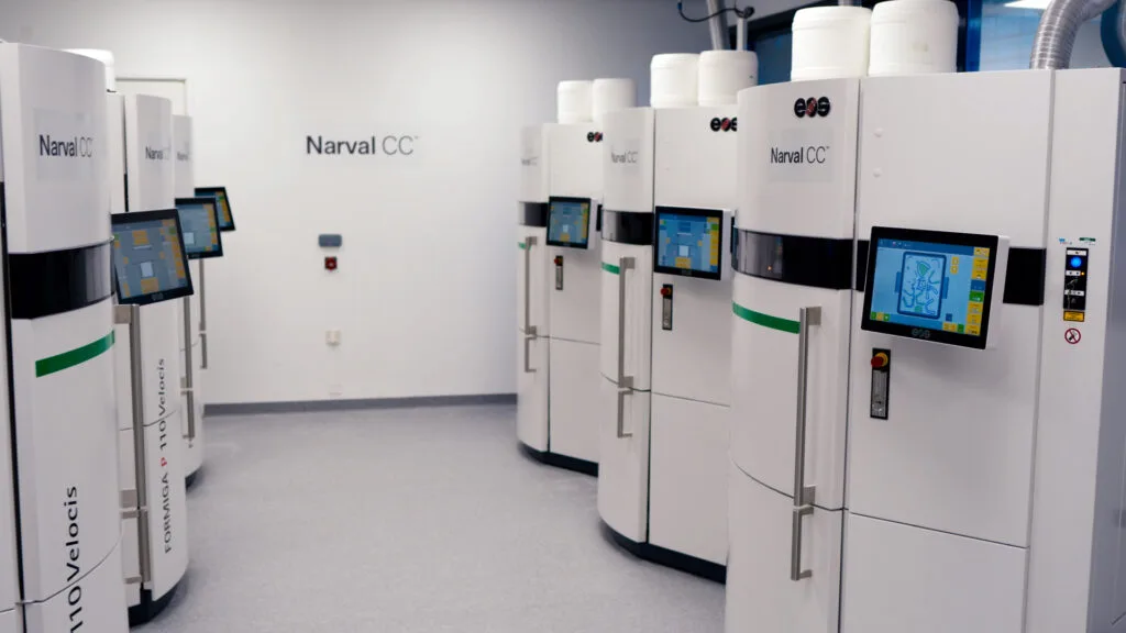 Parc d'imprimantes 3D dédiées à la fabrication des orthèses Narval CC